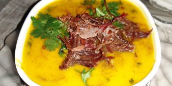 Caldo de abóbora com carne seca