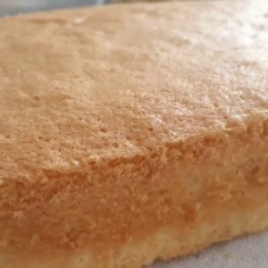 Bolo de massa branca muito fofinho e o mais simples para fazer sem demoras