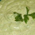 Molho verde com maionese pra ser o seu acompanhamento favorito muito FÁCIL de preparar