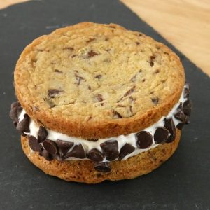 Sanduíche de sorvete super legal para fazer com a criançada e deixar todo mundo animado