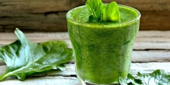 Suco de inhame com couve