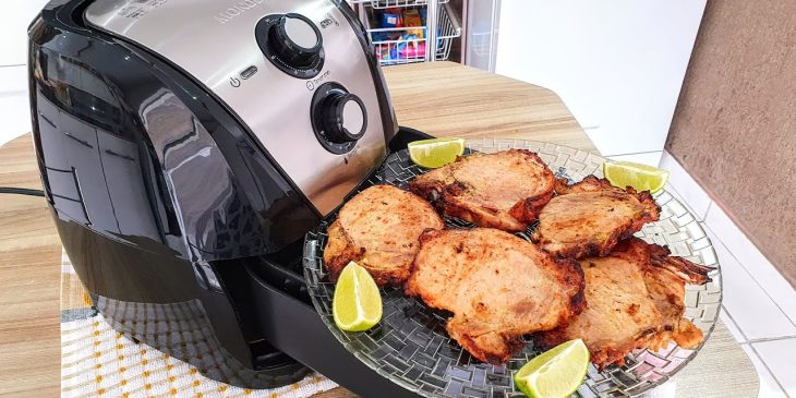 Essa bisteca na airfryer tem truques para ficar suculenta no ponto certo sem deixar ficar seca demais