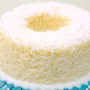 Bolo de tapioca gelado de um jeitinho bem fácil pra matar a sua vontade rápido
