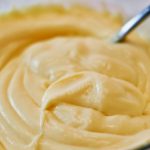 Esse recheio branco para bolo é a melhor receita de creme saboroso que há na internet