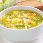 Sopa de talos deliciosa para nunca mais haver desperdícios em casa; e é mega saudável
