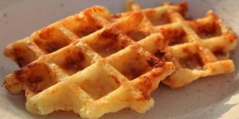 Waffle de pão de queijo