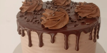 Bolo mousse de chocolate