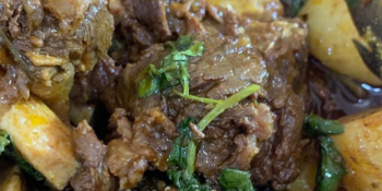 Costela cozida com batata na pressão