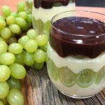 bombom de uva no copo