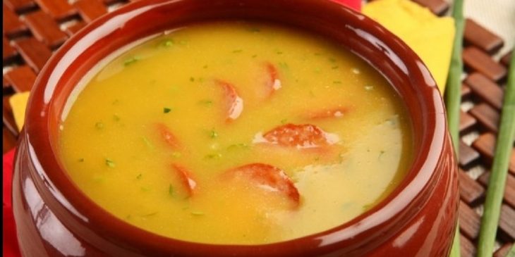 caldo de mandioquinha com calabresa tudo gostoso