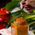 Receitinha da vovó de como fazer um molho de pimenta caseiro do jeitinho que todo mundo ama