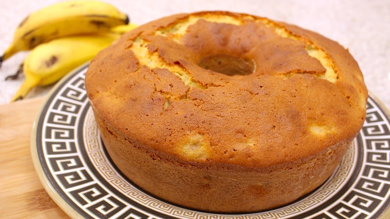 Maravilhoso bolo de banana de liquidificador prático pra fazer com poucos ingredientes