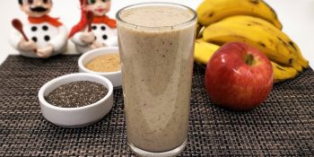 Vitamina de banana com granola