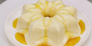 Flan de gelatina com leite condensado e creme de leite