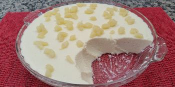 Mousse de abacaxi de suco tang