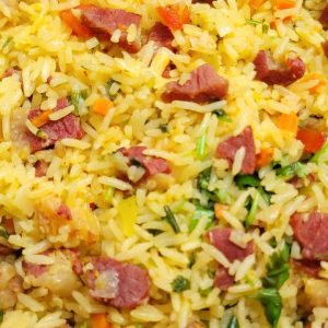 Arroz de charque para você adicionar o melhor no almoço de hoje