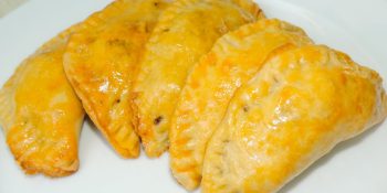 Pastel de forno de calabresa