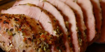 Pernil fatiado assado