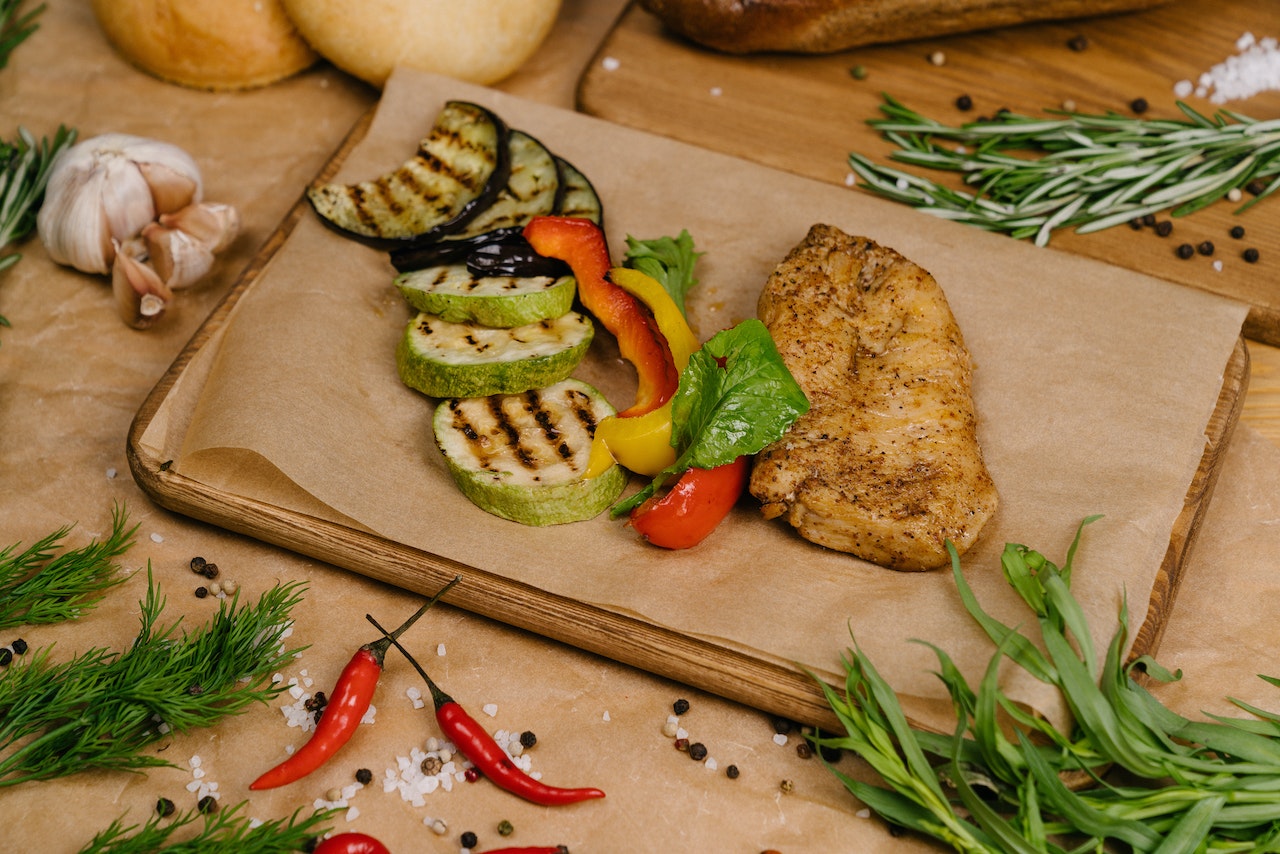 temperar frango para churrasco