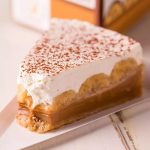 torta de banana com chantilly