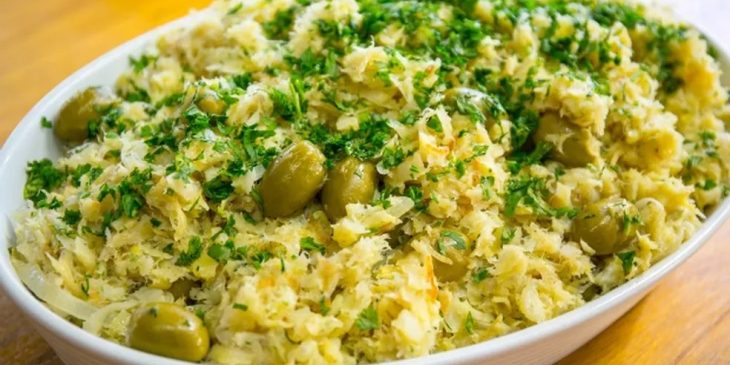 Bacalhau à brás: receita fácil e tradicional típica caseira