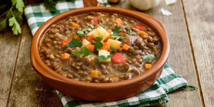 Lentilha com calabresa na pressão