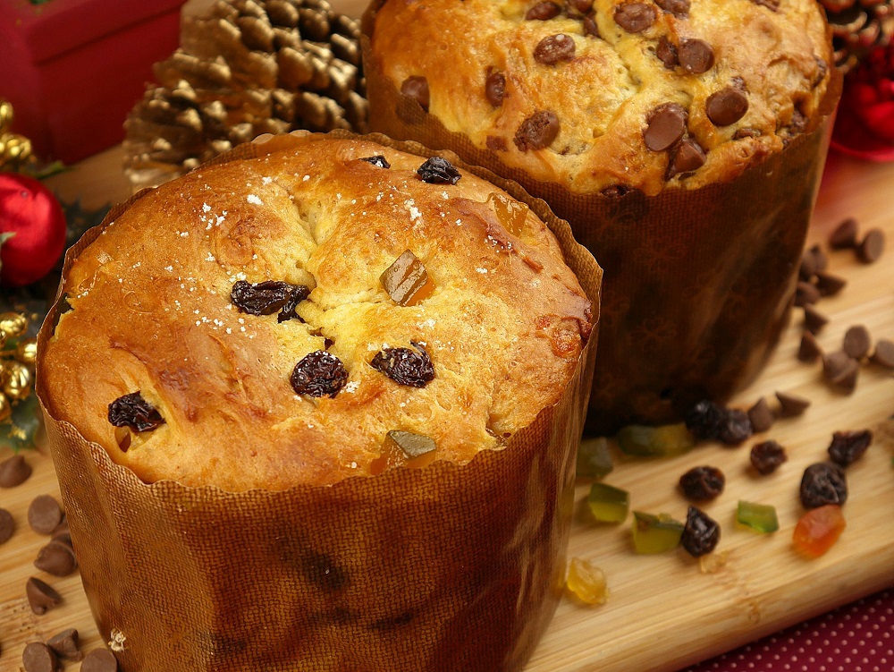 Panetone com nozes e frutas 