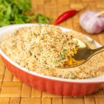 farofa de cebola e alho crocante