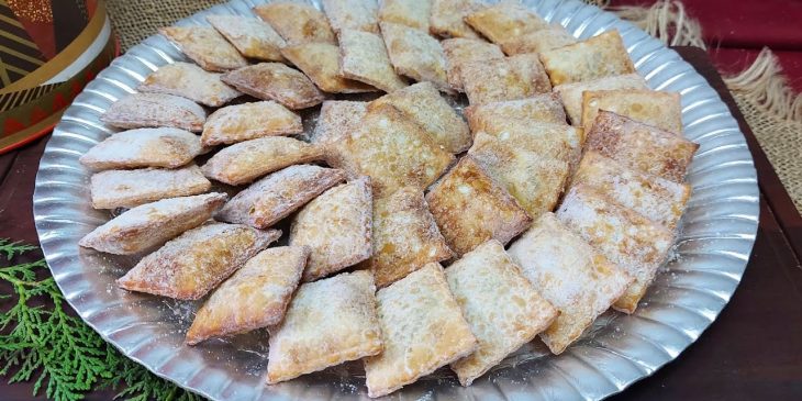 Pastel de carne com açúcar é a receita tradicional para entradinhas