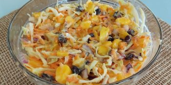 Salada tropical com manga