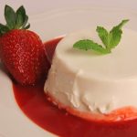 A tradicional receita de panna cotta para te fazer se apaixonar