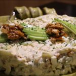 Essa salada Waldorf é perfeita demais para acompanhar os pratos das festas de fim de ano