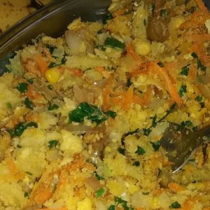 Receita de farofa de abacaxi com bacon que não pode faltar na sua ceia de Natal
