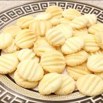 Biscoito amanteigado com leite condensado delicioso e prático: que tal para o Natal?