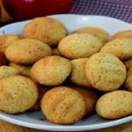Bolachas de maçã e canela para quem ama provar biscoitinhos de festas