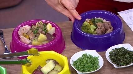 Como fazer comida caseira para cachorros?