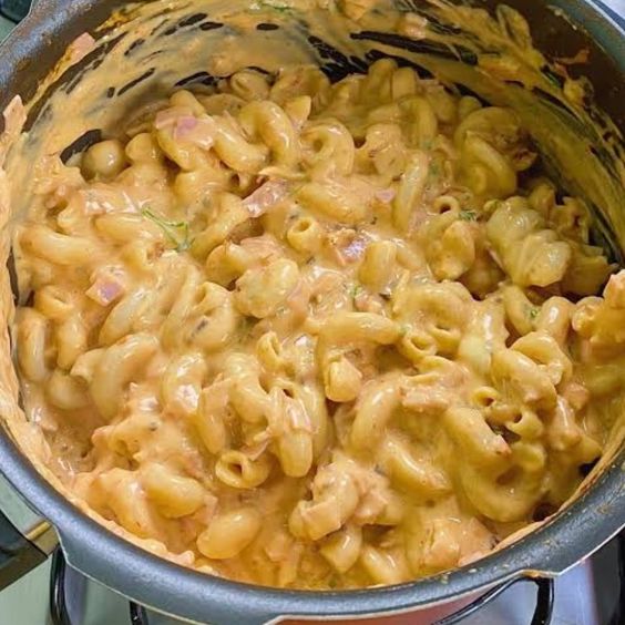 Macarrão cremoso na pressão simples fácil 