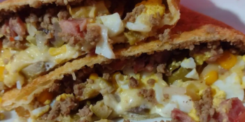 Pastel frito de carne moída