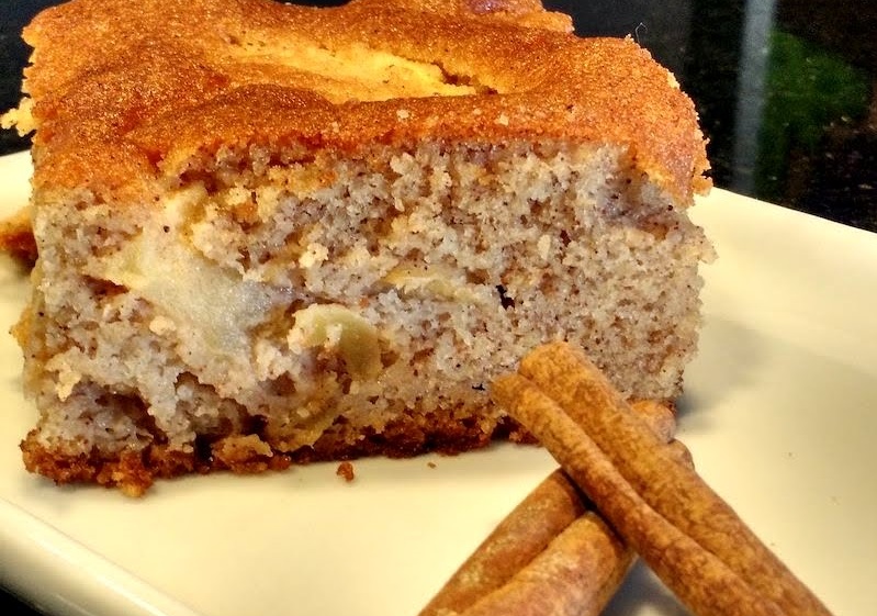 Torta de maçã com aveia e canela