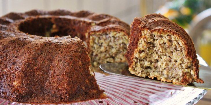 Bolo de banana integral tão saboroso que ninguém consegue resistir