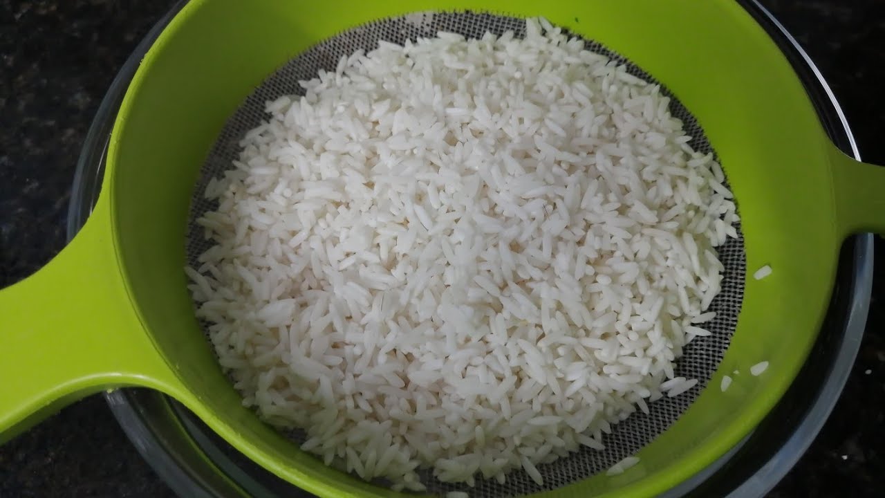 Como fazer farinha de arroz caseira?