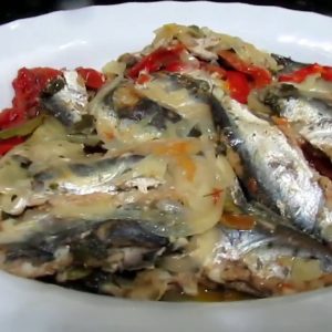 Escabeche de sardinha na panela de pressão super prático e com molhinho delicioso