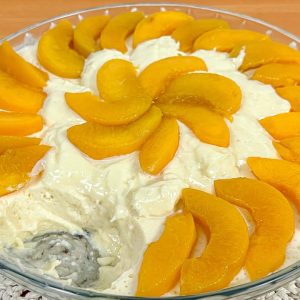 Iogurte de pêssego só para quem ama comidinha doce no café