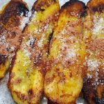 Banana frita com açúcar que fica docinha na medida certa