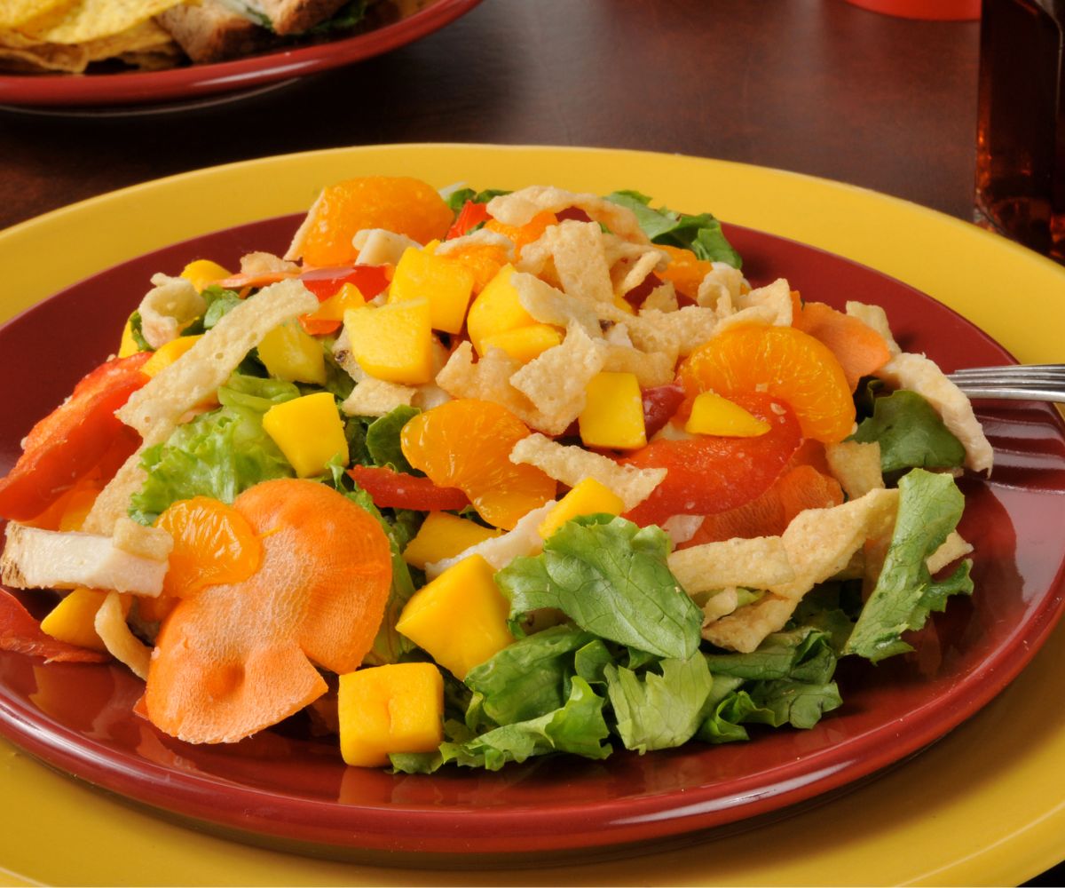 saladas com frutas