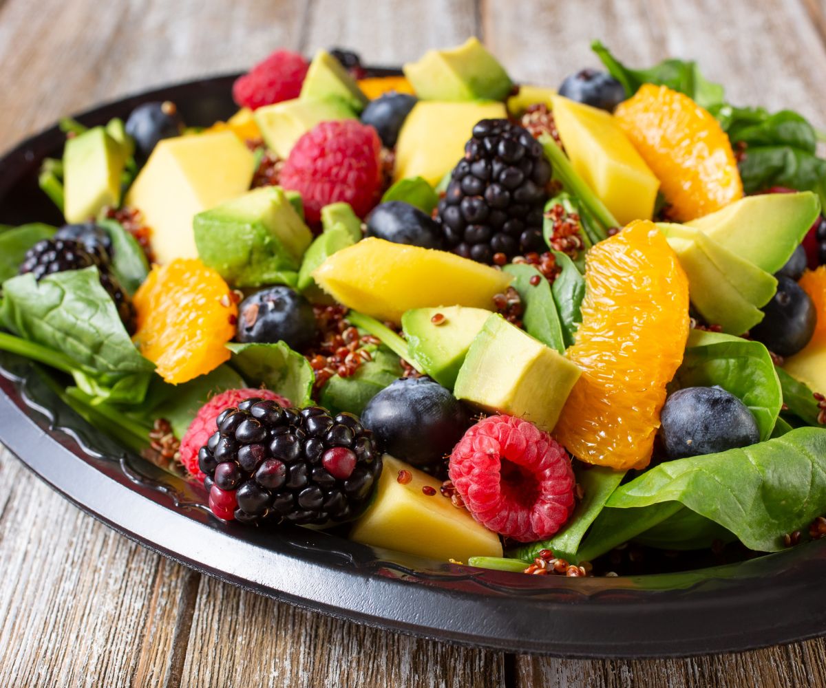 saladas com frutas