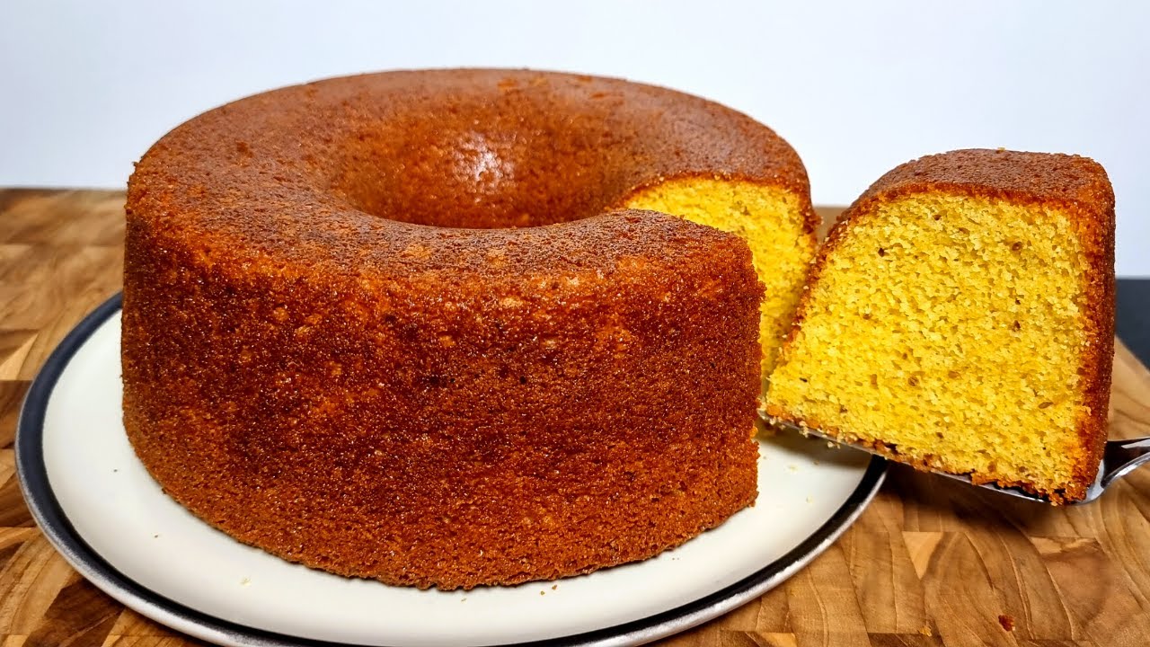 Bolo de fubá com laranja no liquidificador fácil simples