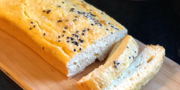 Pão de frango fofinho com 3 ingredientes