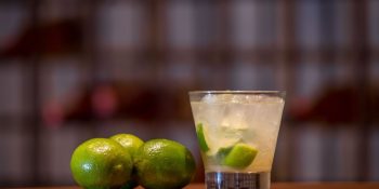 Caipirinha de limão com energético