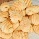 Receita de biscoito de queijo ralado bem fácil para fazer com as crianças @luhbarcelos